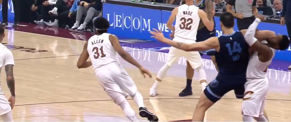 Jaren Jackson Jr. marcou 10 pontos no primeiro quarto, os Grizzlies lideraram os Cavaliers por 4 pontos