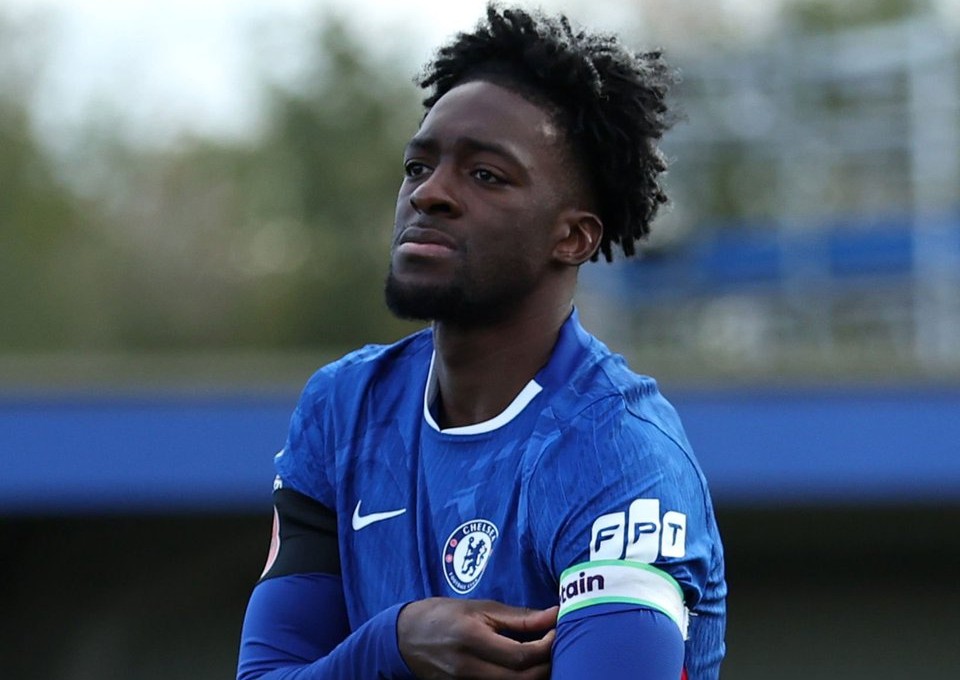 Sky Sports: Chelsea decide reintroduzir Disasi no time principal